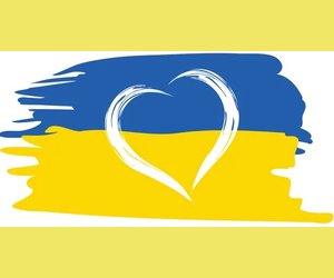 Ліцензований обсяг та фактична кількість осіб, які навчаються у закладі освіти; мова (мови) освітнього процесу;